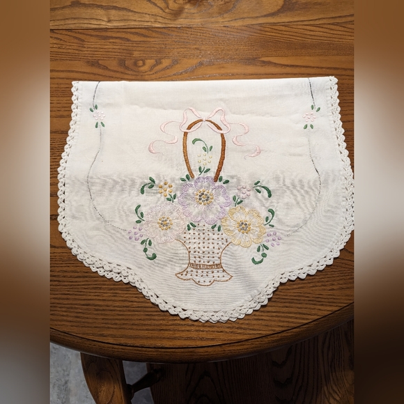 3/$30. Vintage hand embroidery table runner. - Picture 2 of 4